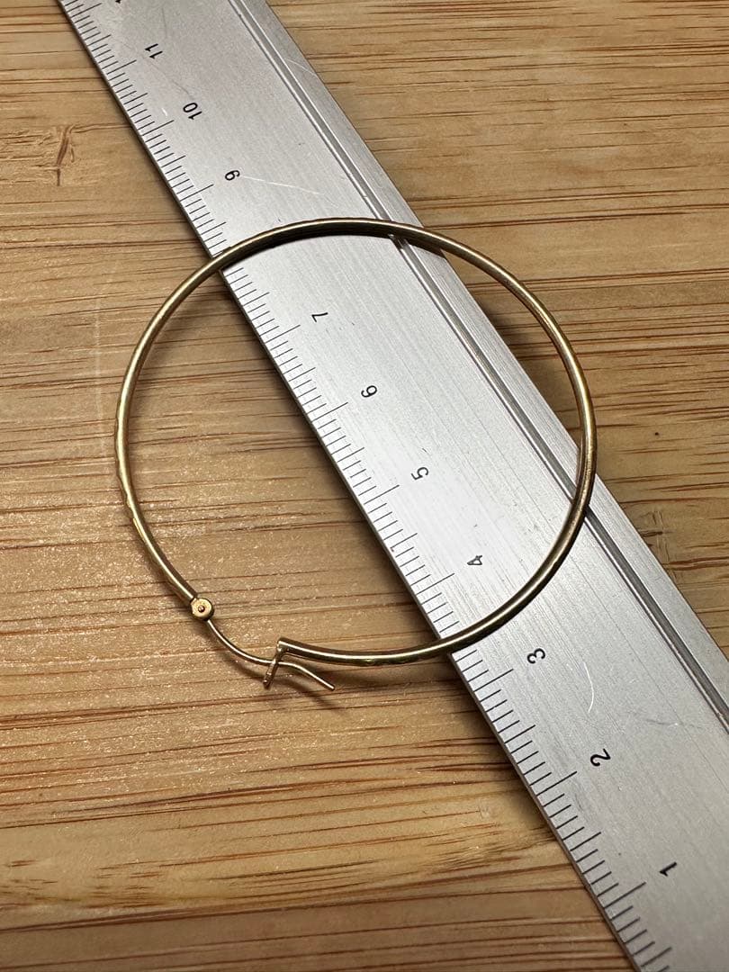 ヴァンドーム青山　ゴールドフープピアス