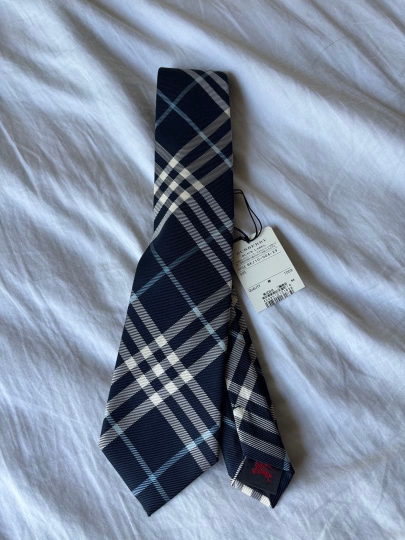 【新品タグ付き】バーバリーブラックレーベル　シルク　チェック柄ネクタイ　ブルー