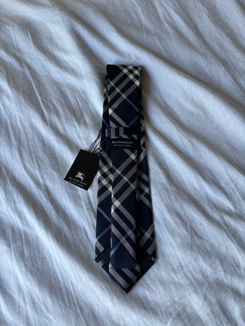 【新品タグ付き】バーバリーブラックレーベル　シルク　チェック柄ネクタイ　ブルー