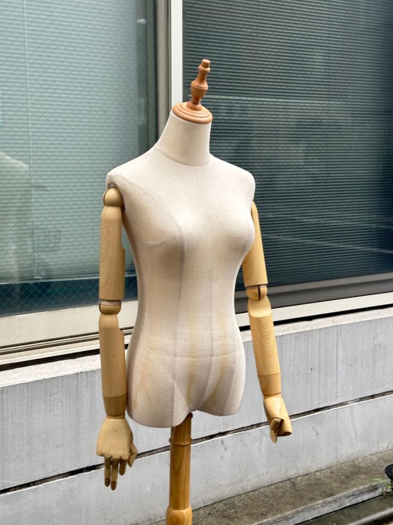 女性用マネキン 可動式腕付き