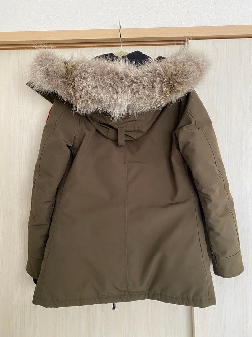 【美品】カナダグース ファー付きダウン Sサイズ