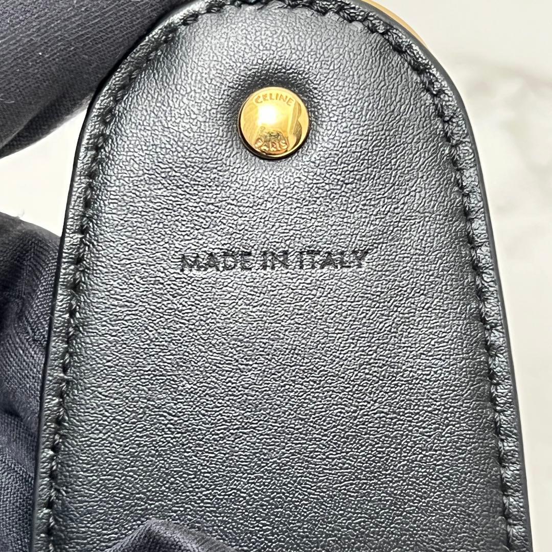 セリーヌ キーホルダー トリオンフ チャーム ゴールド ブラック CELINE