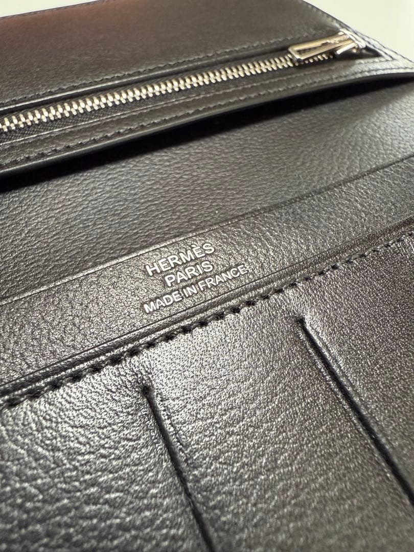 HERMES ブラック レザー 長財布 2025年製
