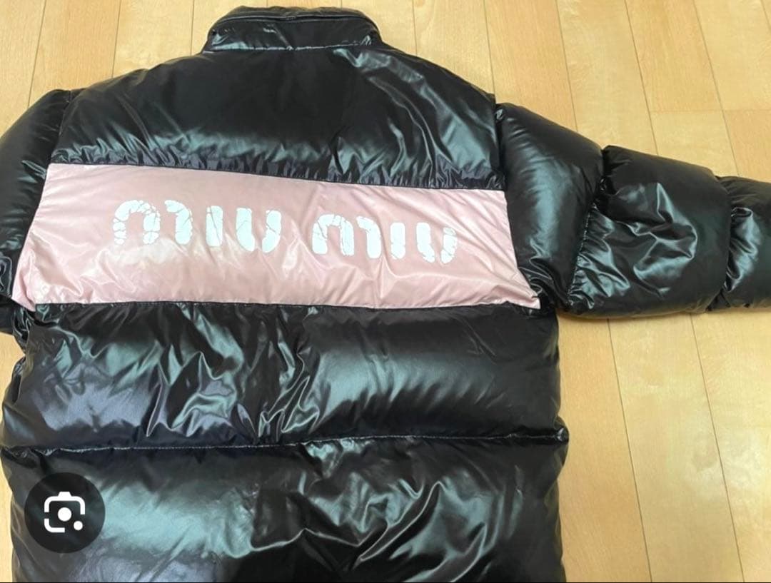 MIUMIU 正規品 バックロゴフード付きダウン
