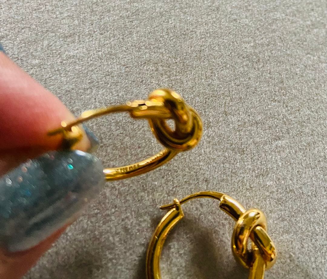 ay！CELINE ノット スモールフープ ピアス ゴールド