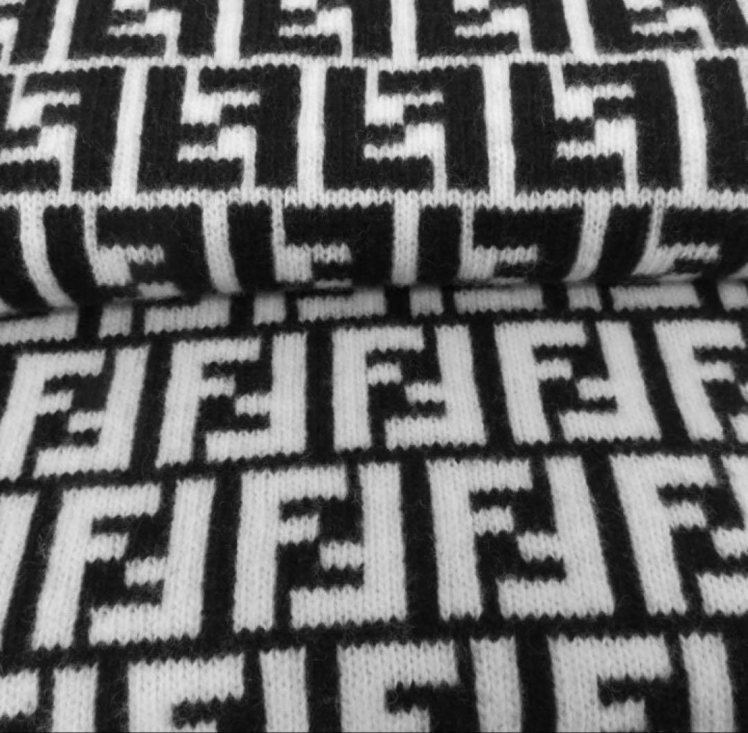 フェンディ Fendi マフラー