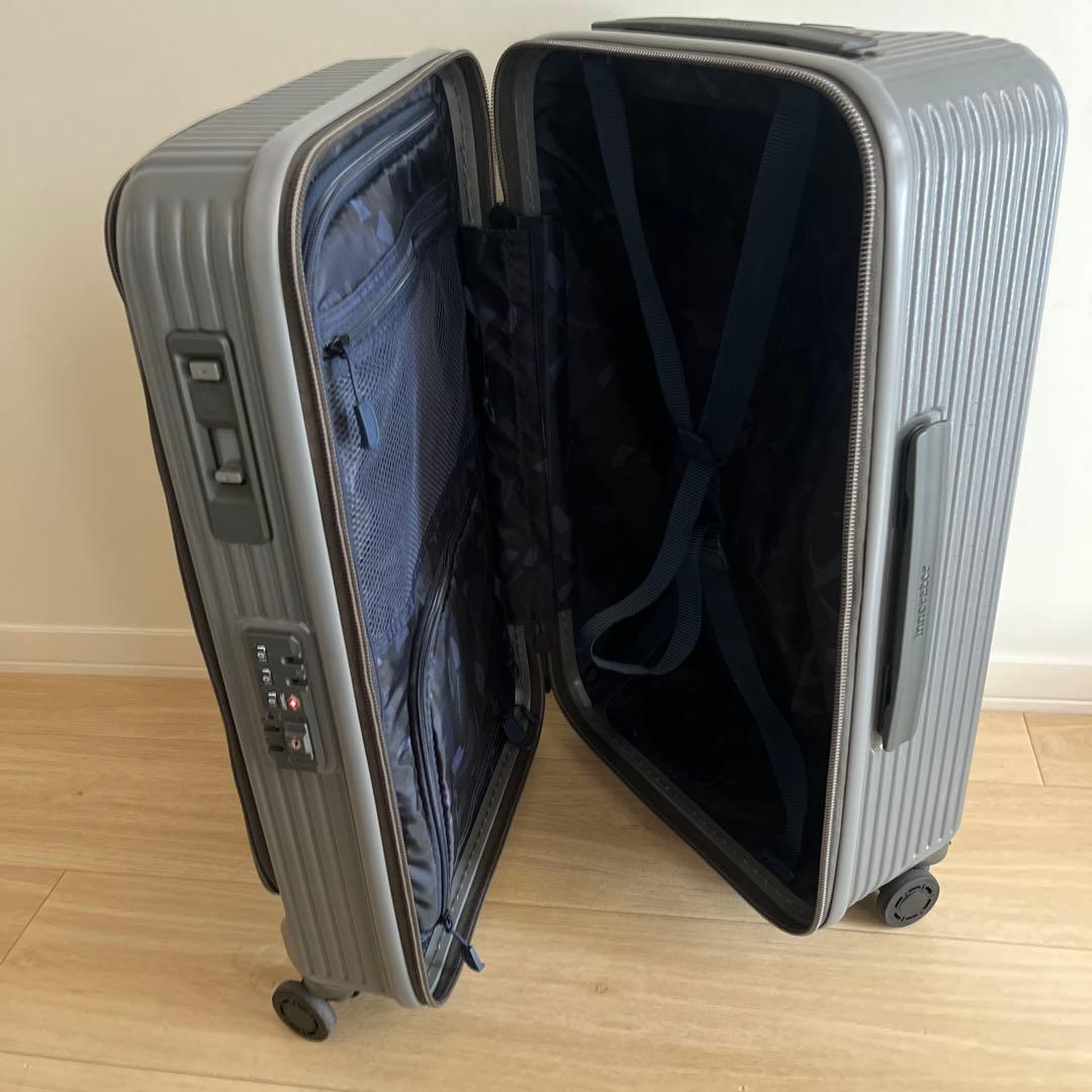 イノベーター　スーツケース　チャコールグレー