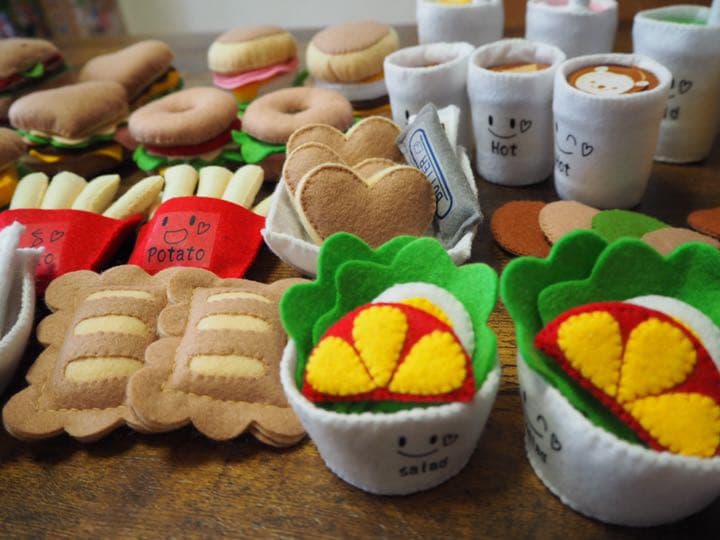 46 フェルトままごと　ハートバーガー　オーダーページ