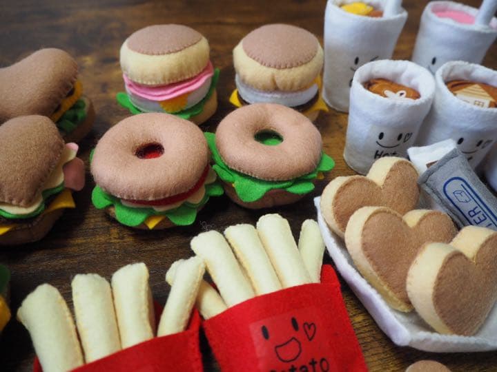 46 フェルトままごと　ハートバーガー　オーダーページ