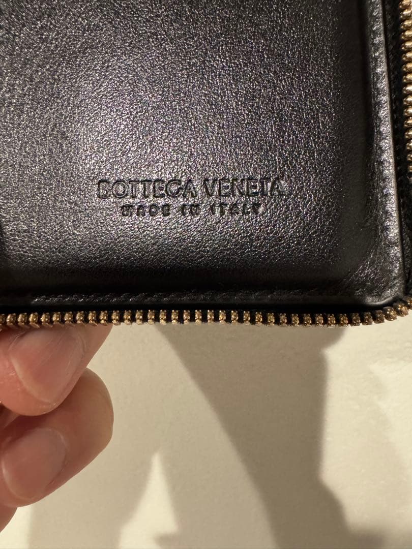 ボッテガ・ヴェネタ BOTTEGA VENETA ラウンドファスナー二つ折り財布