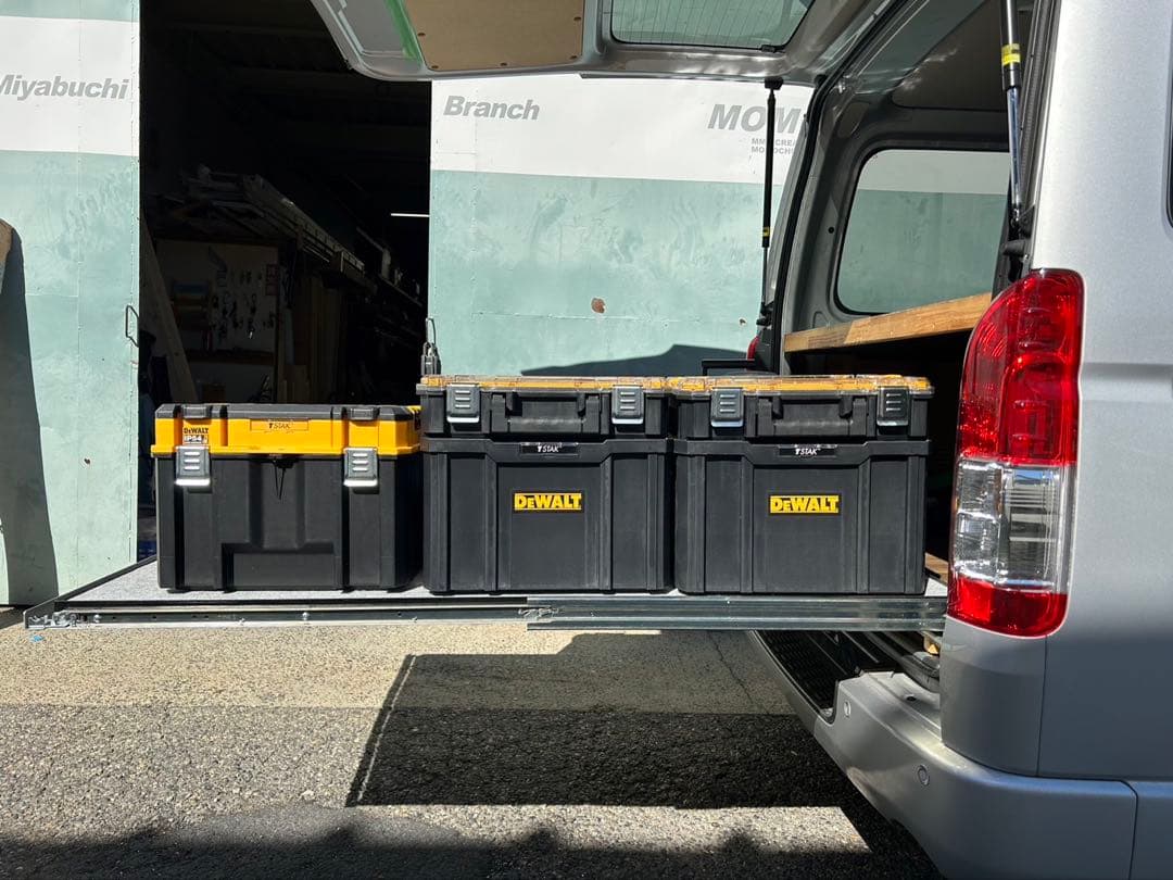 ハイエーススライドフロア　150板あり、フェルト無し、引手ポールあり送料込み