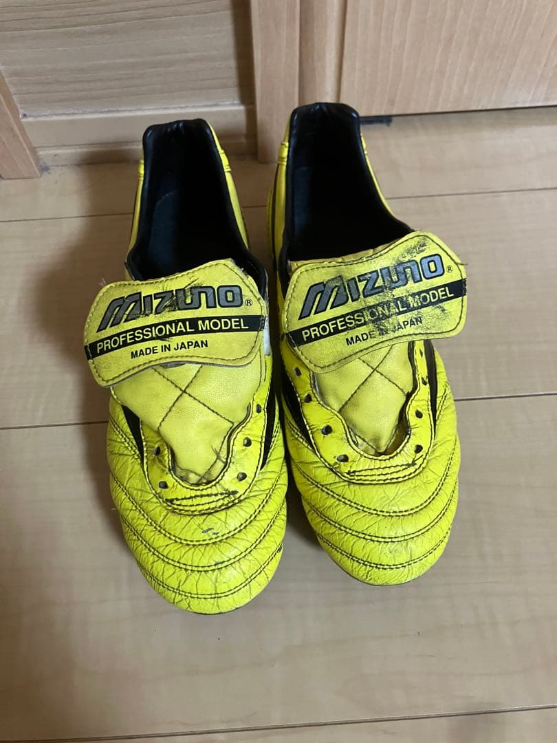 MIZUNO モレリア2 イエロー 30周年 24.0cm