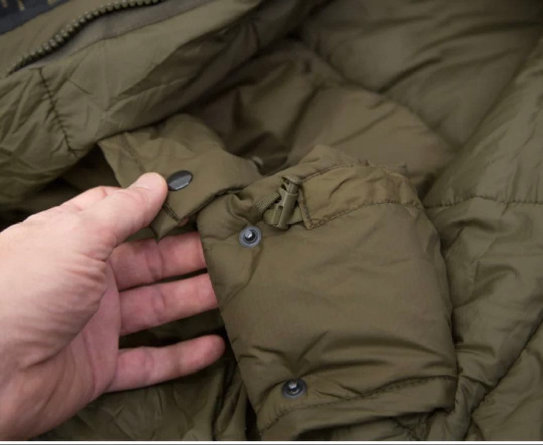 カリンシア defence6 オリーブ 寝袋