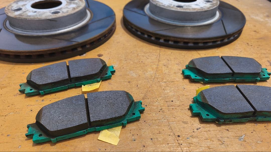 アクア NHP10 社外ブレーキ パッド ローター セット