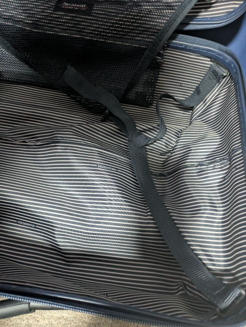 FREQUENTER CLAM A キャリーケース 44L ネイビー