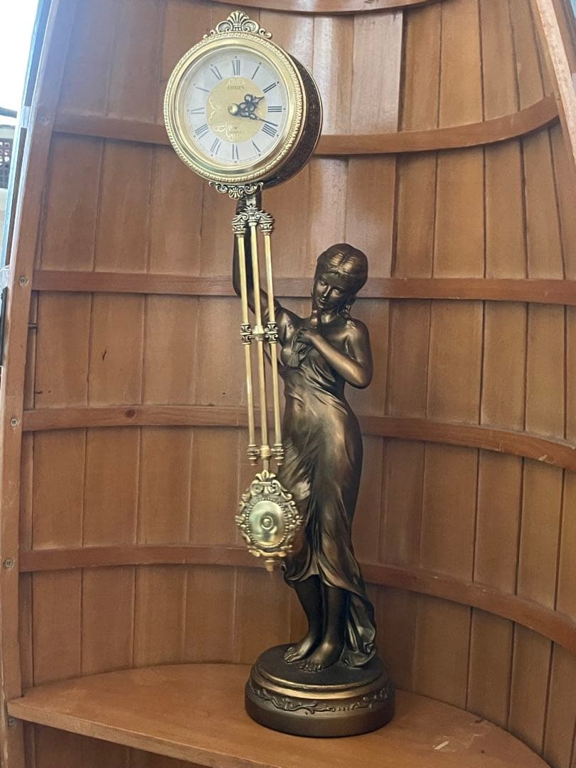 CITIZENシチズン　ブロンズ　平和の女神　鳩　裸婦像　振り子時計金色完動品！