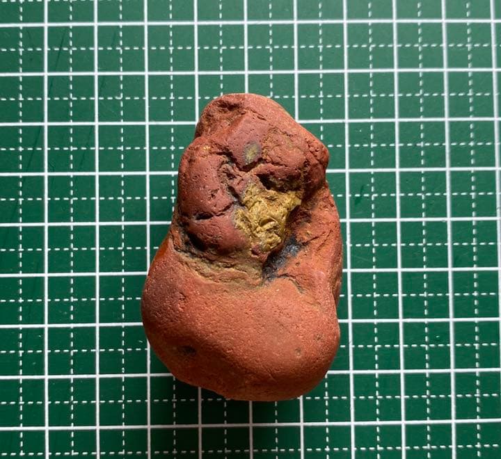 石川県産　観賞石　水石　姿石　達磨大師　うぶ出し　うぶ石　国産鉱物　標本