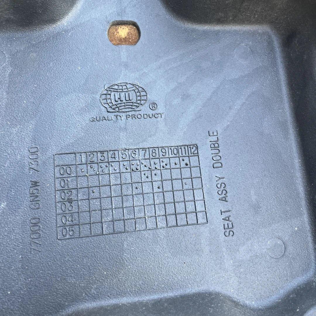 ホンダ　リトルカブ　シート