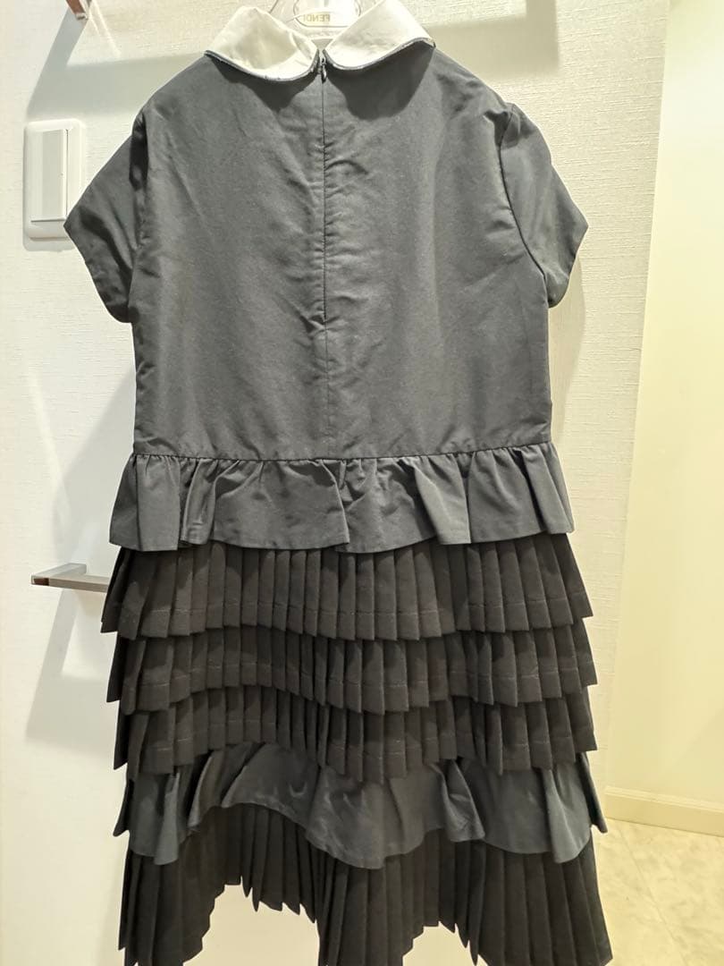 FENDI フェンディ　キッズ　ワンピース　黒　半袖　10 140cm
