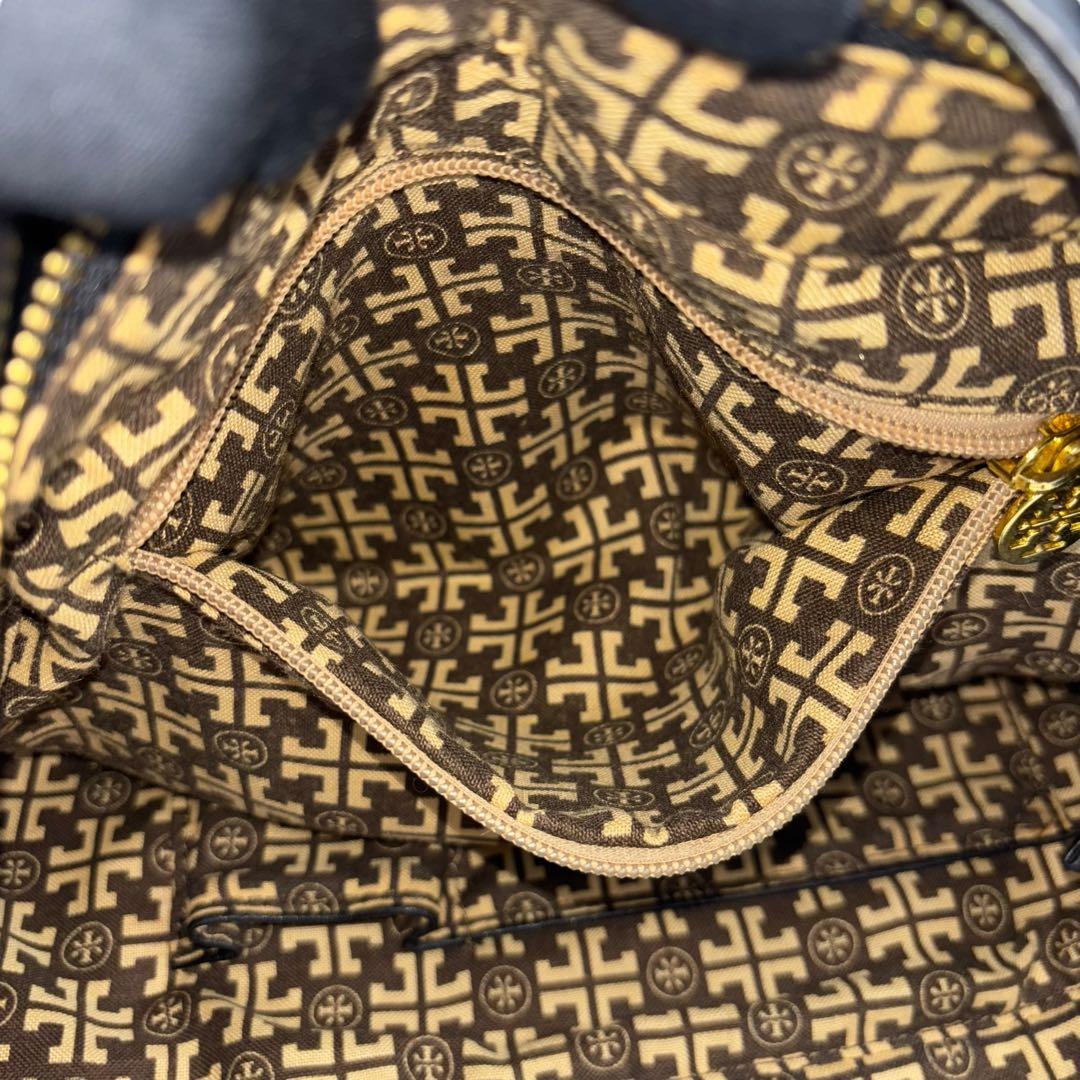 美品✨トリーバーチ トートバッグ 肩掛け レザー エンボスロゴ ブラック