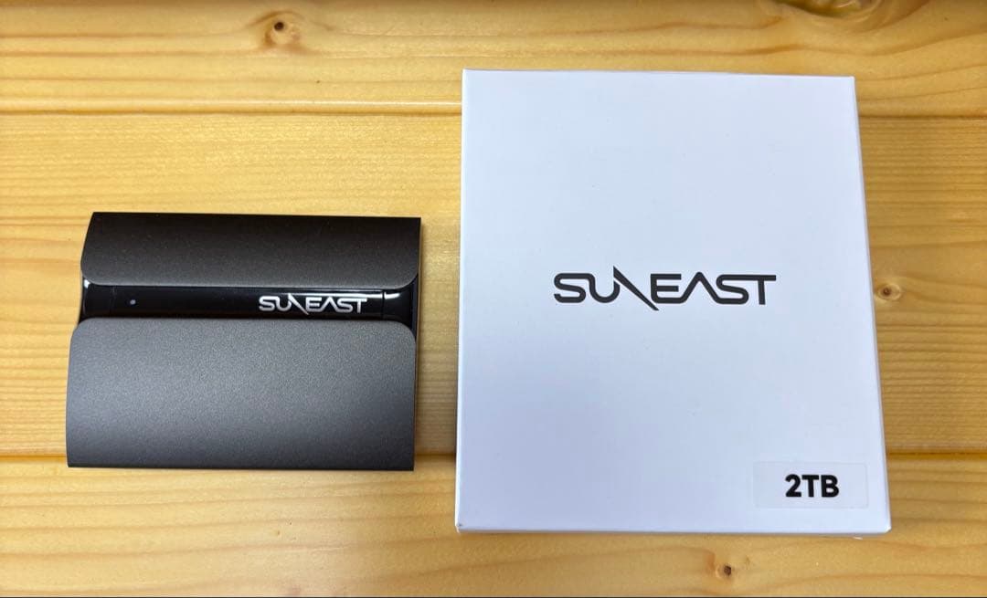 SUNEAST 外付けSSD 2TB USB Type-C 軽量コンパクト50g