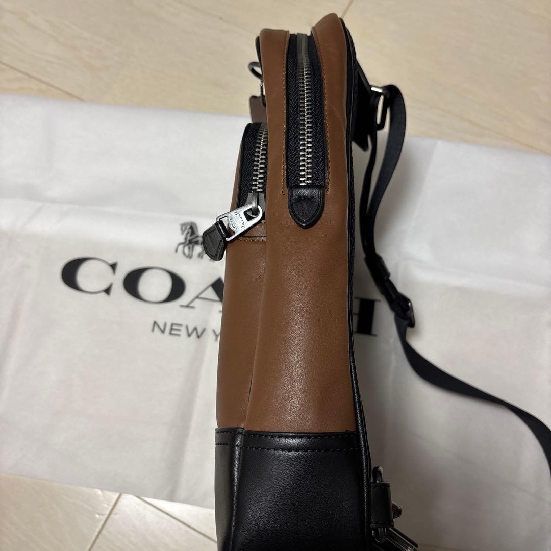 COACH メンズ　ボディバック　茶色 匿名配送
