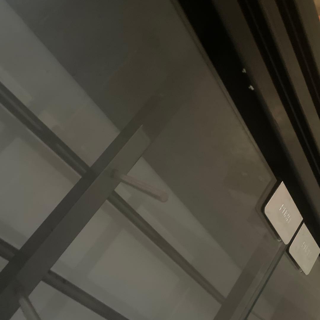 AYAYA　サングラス　キャビネット