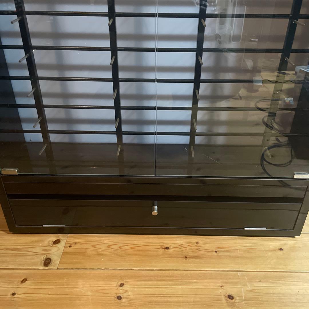 AYAYA　サングラス　キャビネット