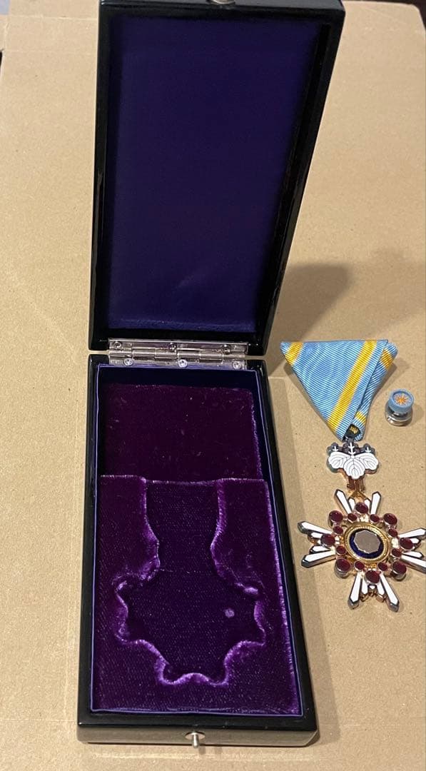 瑞宝単光章 箱付き 勲章