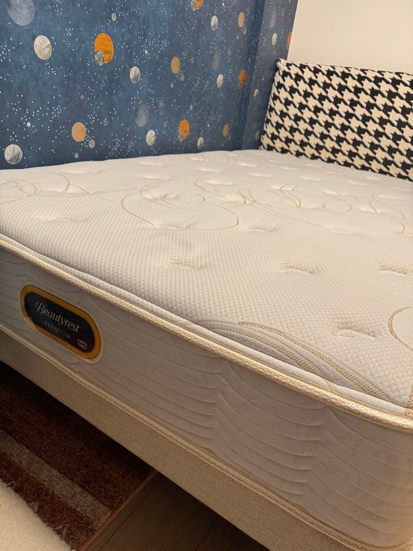 【美品】Simmonsシモンズ6.5インチゴールデンバリュー　セミダブル