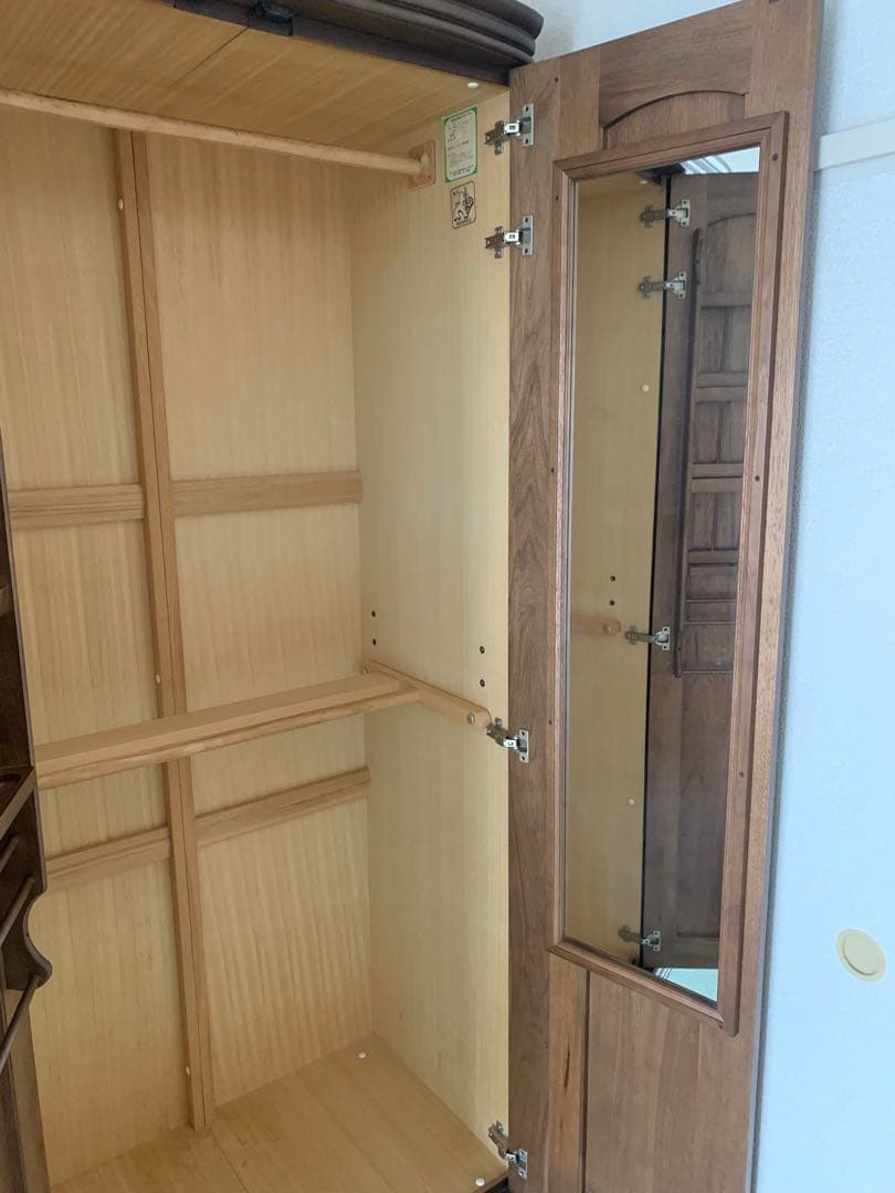 木製　洋服タンス　3枚扉　引出/鏡/ハンガーポール付