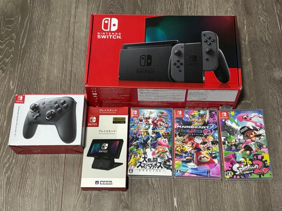 【美品】Nintendo Switch 本体 + プロコン+スタンド+ソフト3本