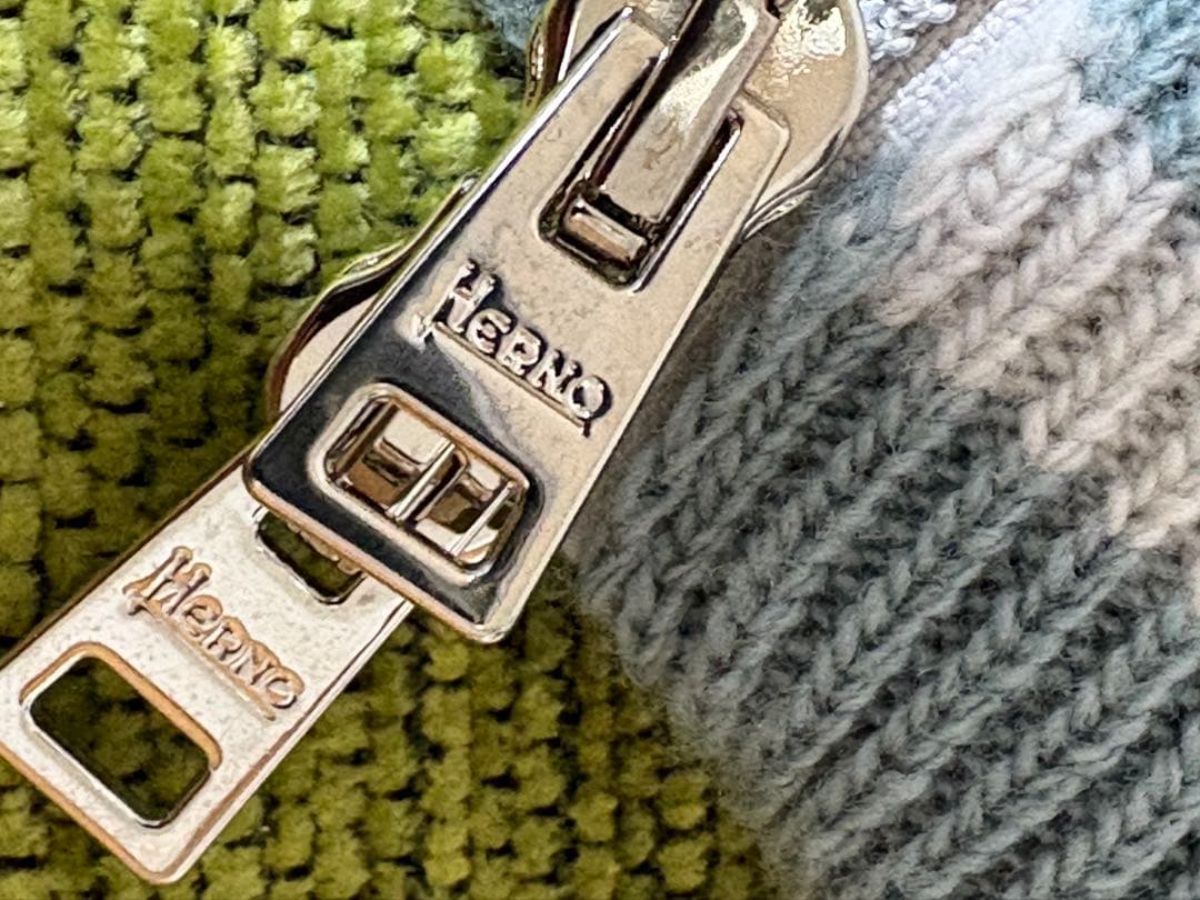 HERNO ヘルノリゾート　ニットパーカー　48サイズ　幾何学♡