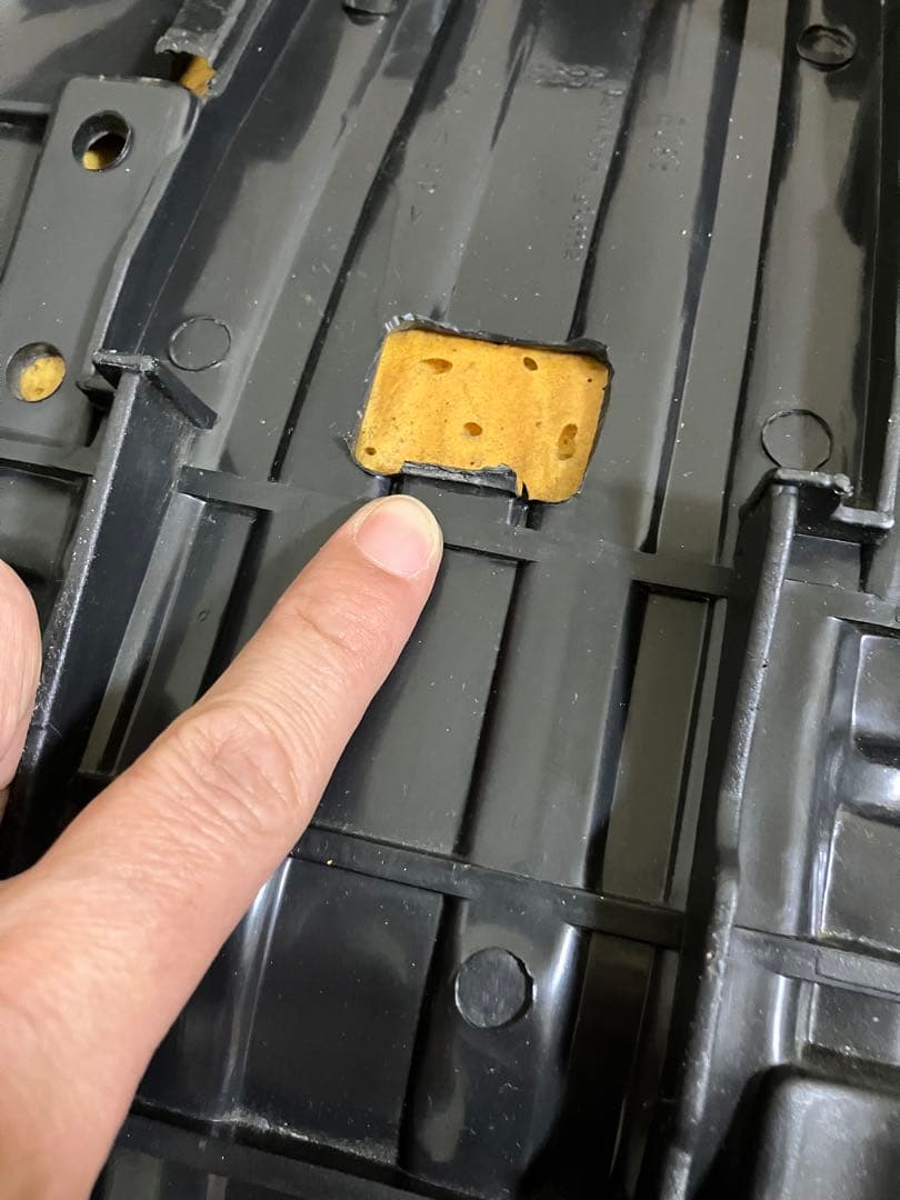 ノイワットダン　HONDA ホンダ　グロム　シート　JC61前期