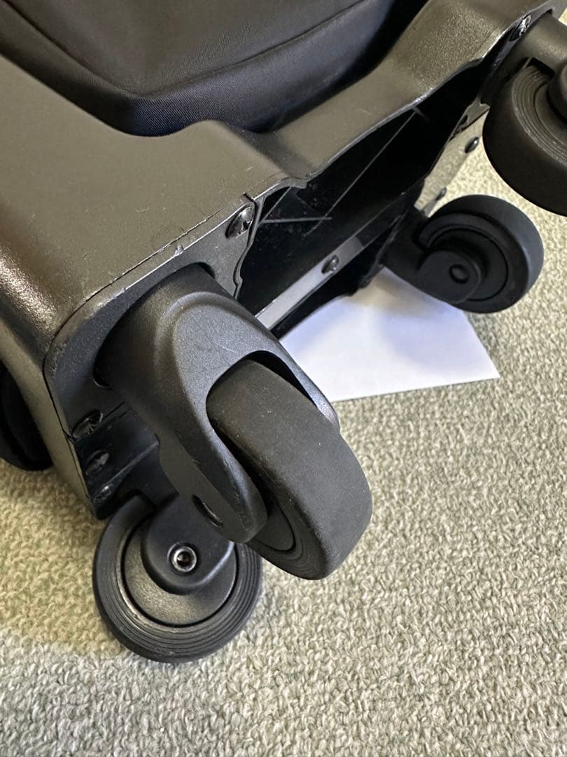 スワニー　キャスターバッグ