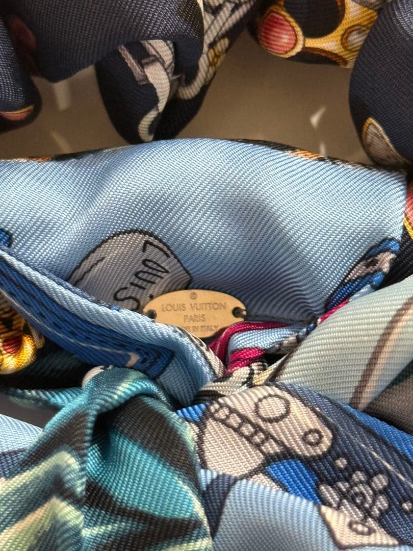 ルイヴィトン シュシュ ビーマインドフル リボン ブルー/グリーン M76644