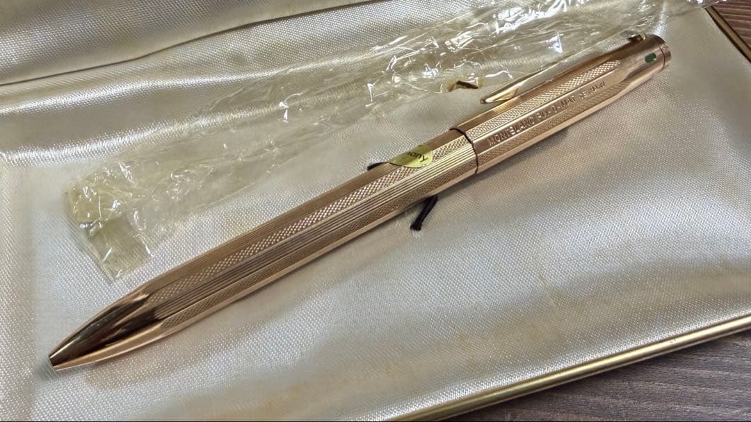 モンブラン Mont-Blanc pix-o-mat