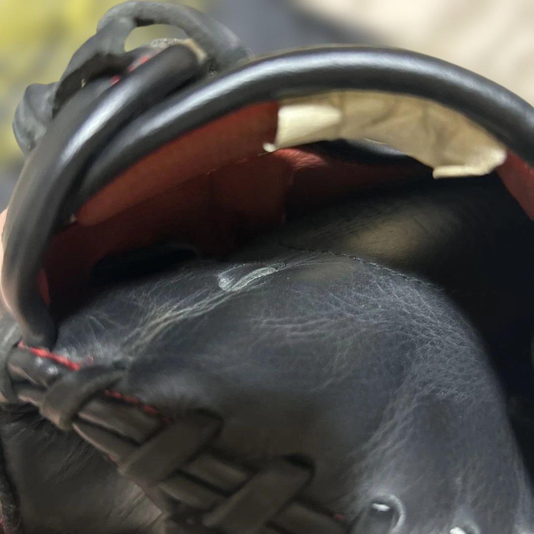 Under Armour 軟式グローブ 黒　キャッチャーミット　右投げ