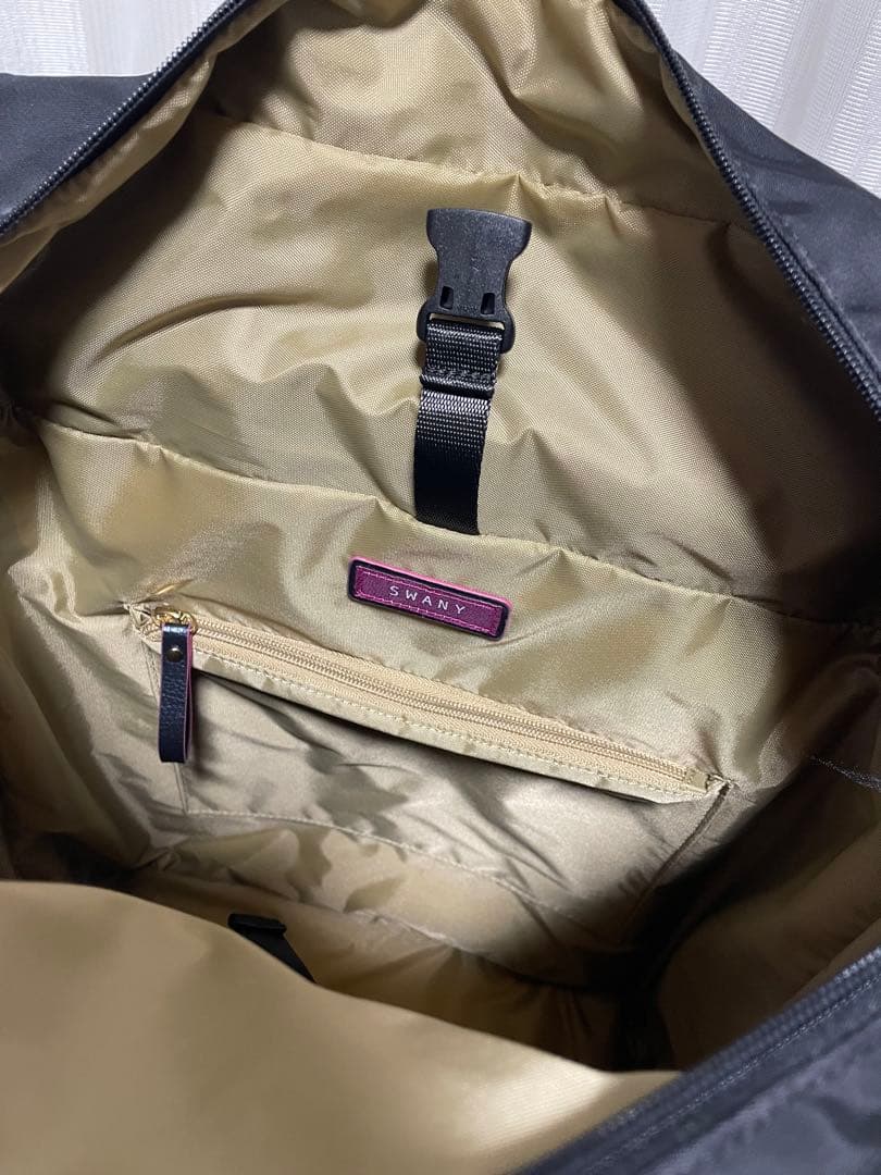 美品　SWANY(スワニー)リリーア キャリー　四輪ストッパー　レインカバー付き