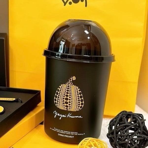 草間彌生　HEYTEA　マグカップ　キーホルダー　スリーブ　プラカップ　セット①