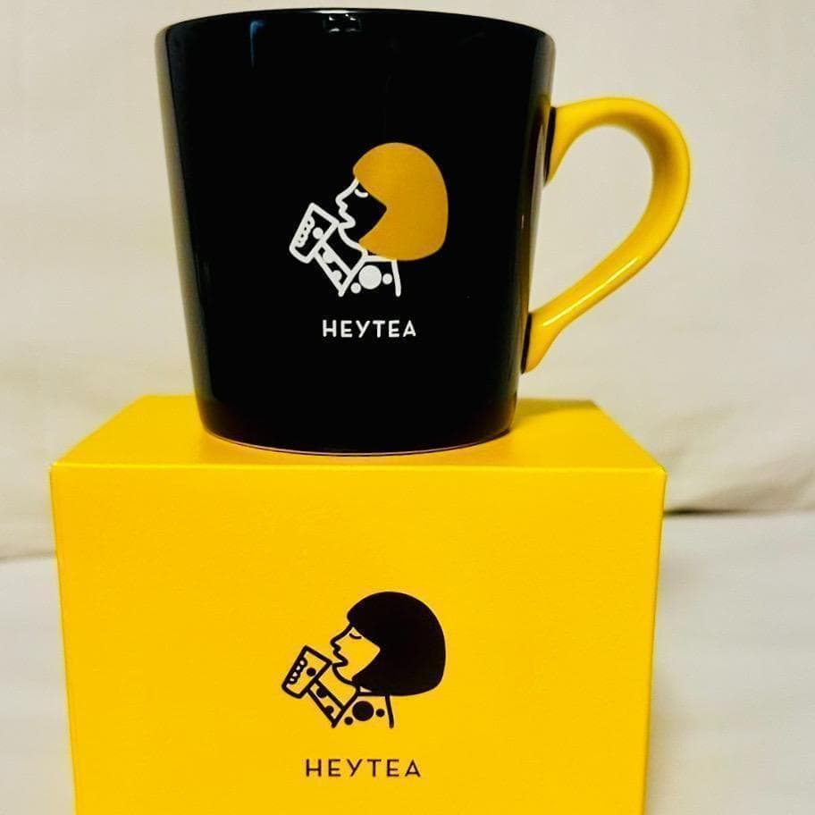 草間彌生　HEYTEA　マグカップ　キーホルダー　スリーブ　プラカップ　セット①