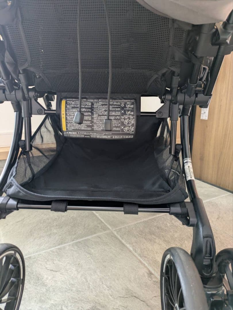 Combi ベビーカー グレー　スゴカル　コンビ　　エッグショック