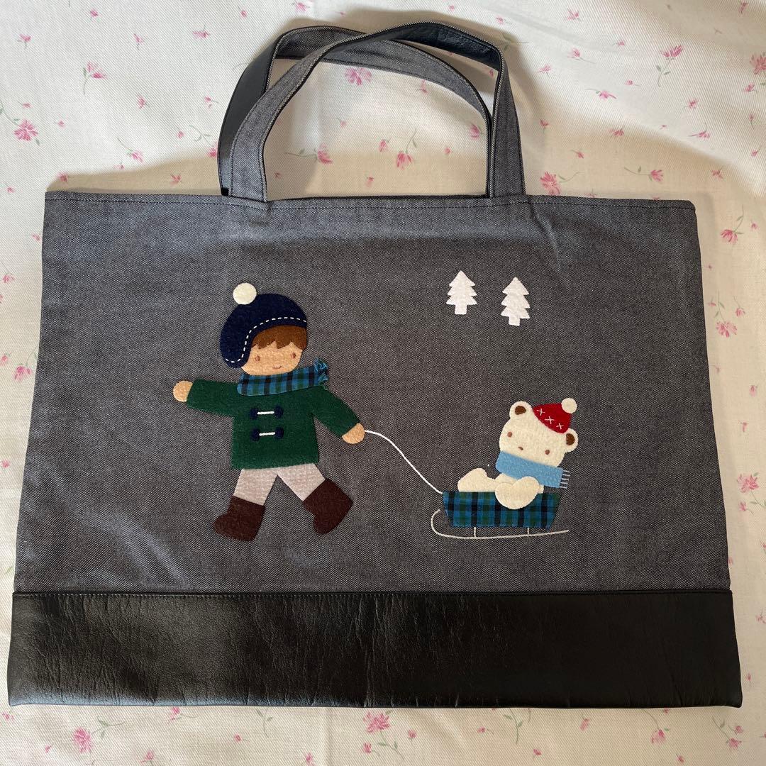 mさま専用　ファミリア　デニムバッグ　黒　雪遊び