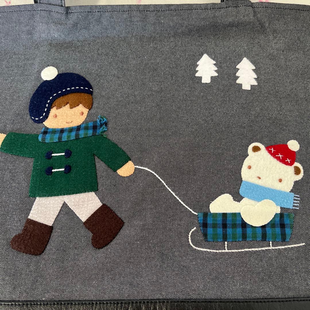 mさま専用　ファミリア　デニムバッグ　黒　雪遊び