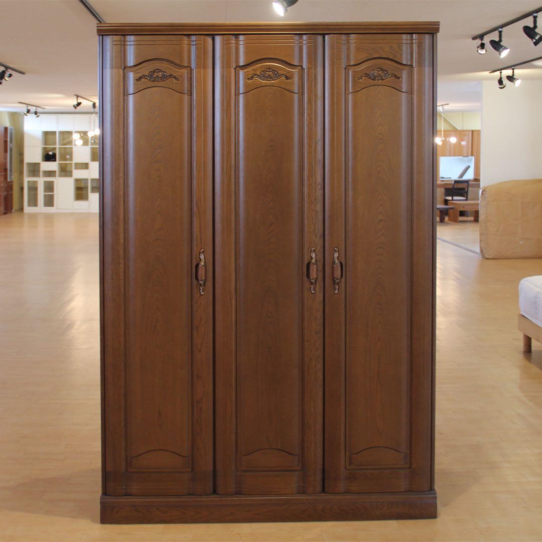 家具店展示品未使用品　、国産高級洋服タンス　ナラ材