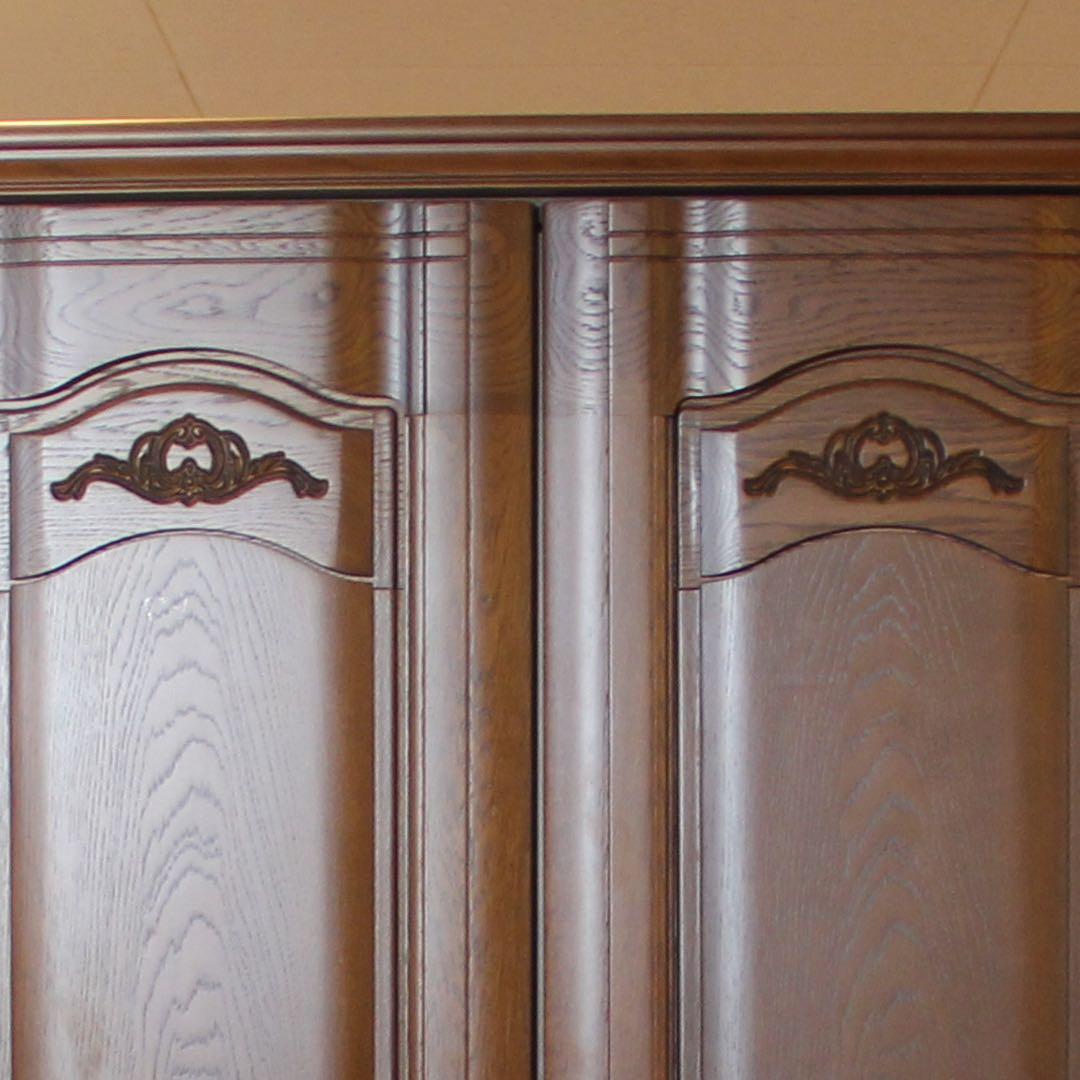 家具店展示品未使用品　、国産高級洋服タンス　ナラ材