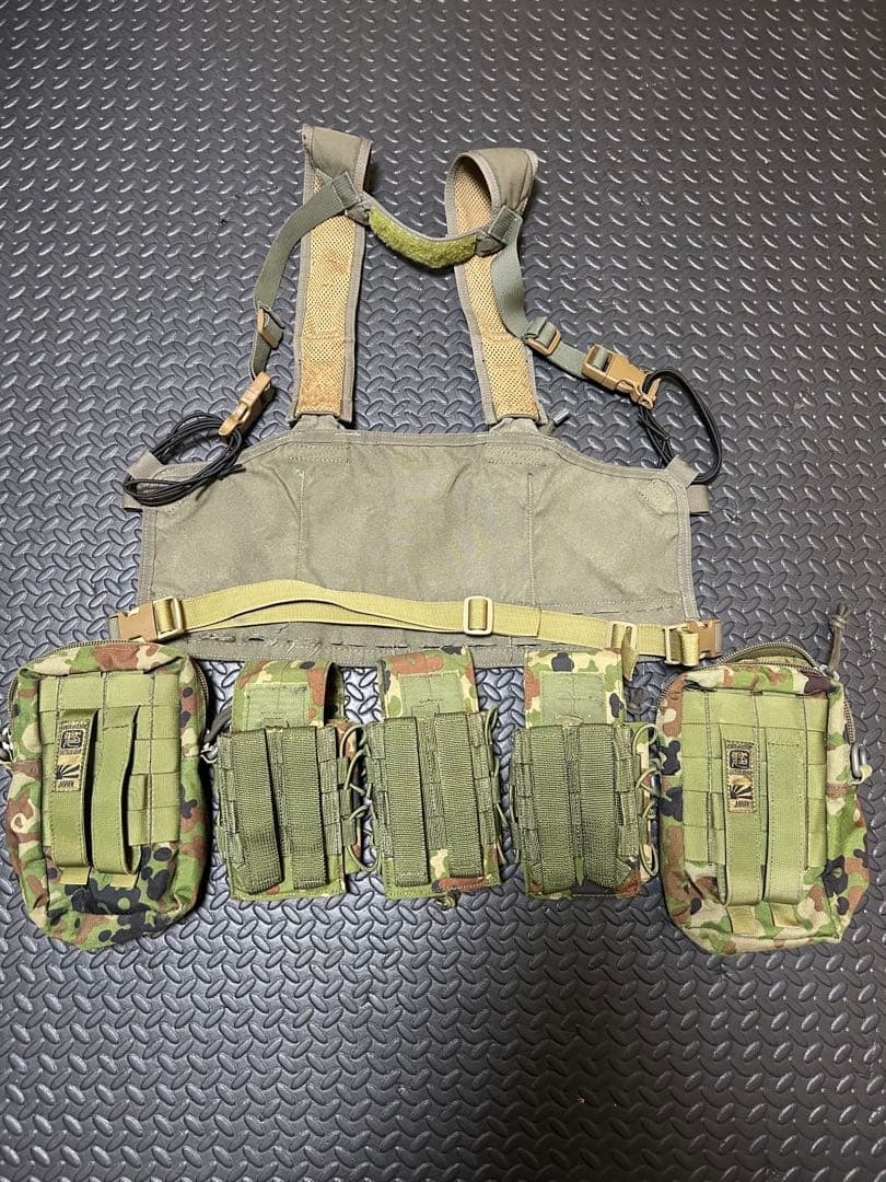 チェストリグ 陸自迷彩