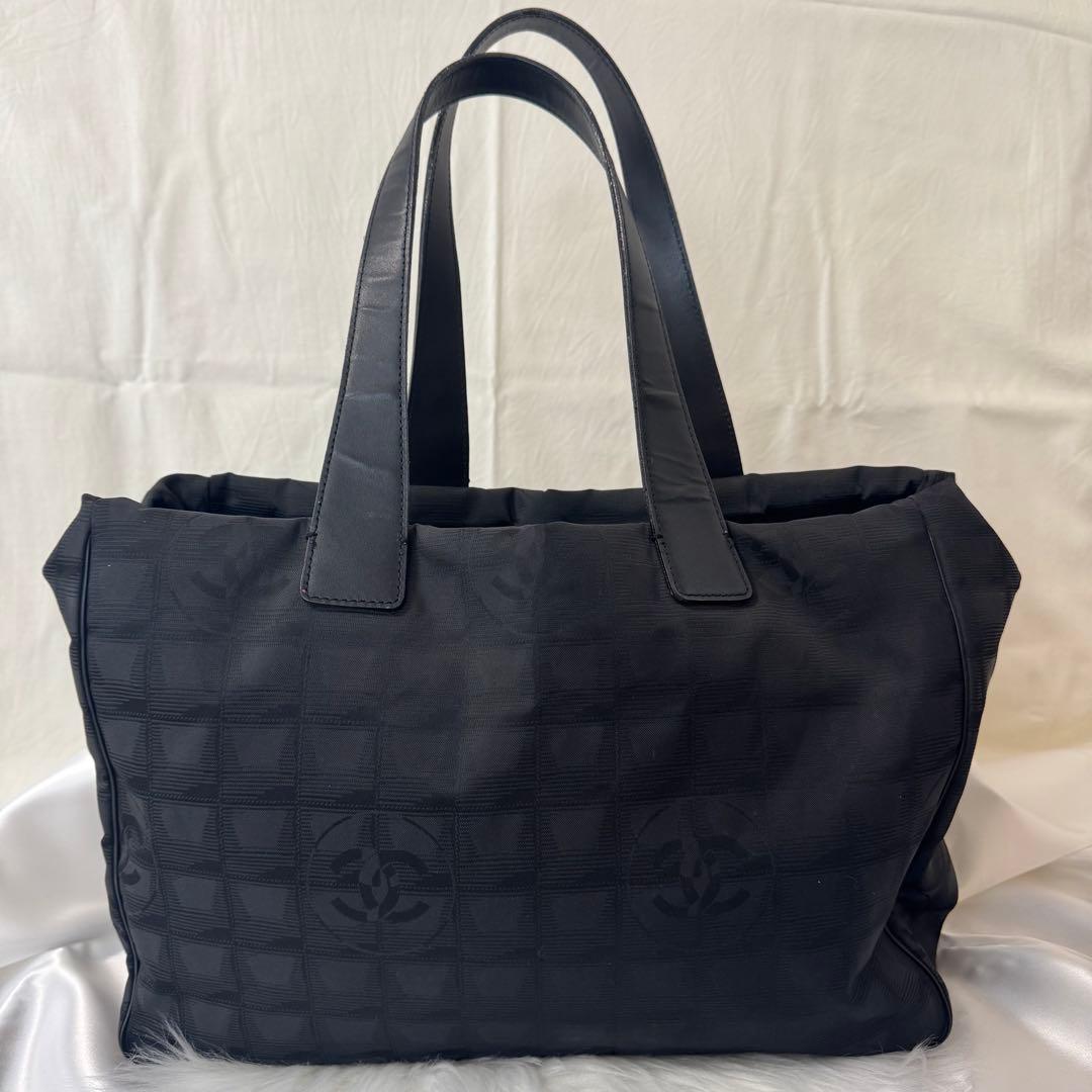 シャネル　ニュートラベルライン　ブラック トートバッグ　CHANEL