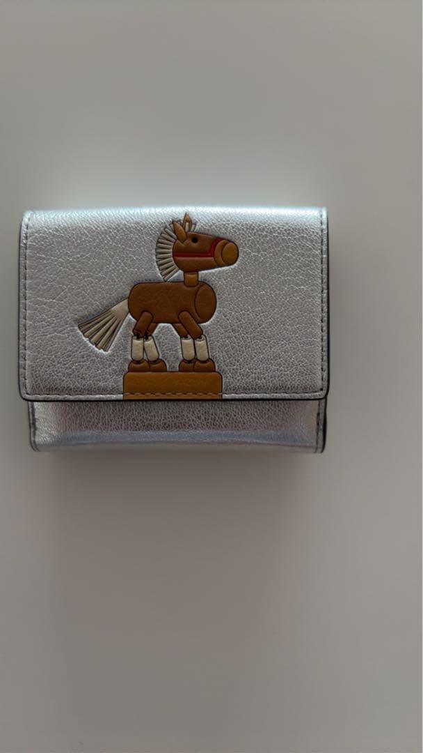 Anya Hindmarch シルバー 馬モチーフ 三つ折り財布