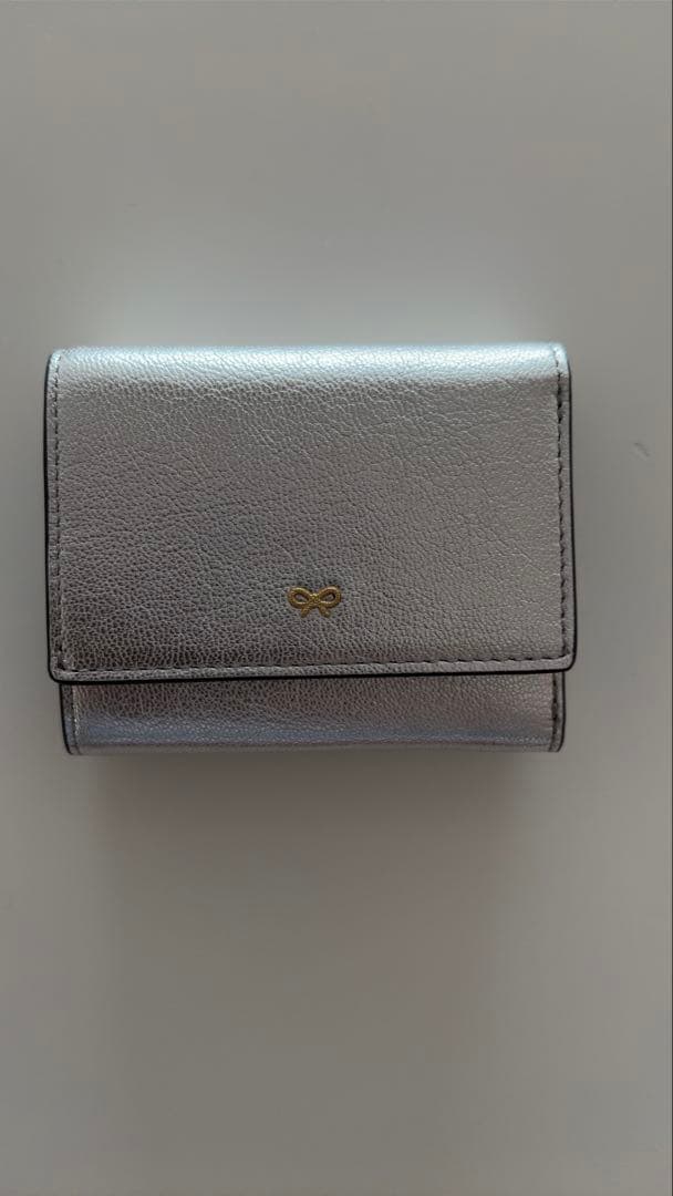 Anya Hindmarch シルバー 馬モチーフ 三つ折り財布